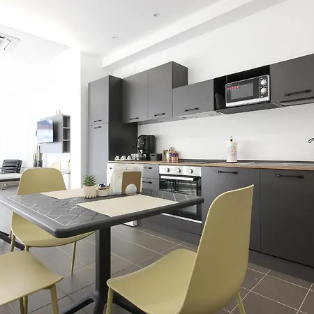 3 Bedroom In *